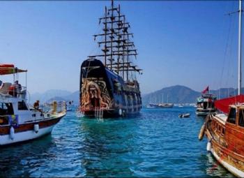 BODRUM PIRATE BOAT TOUR